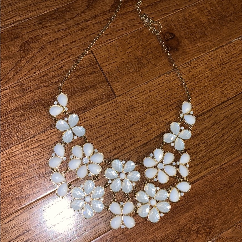 White floral necklace